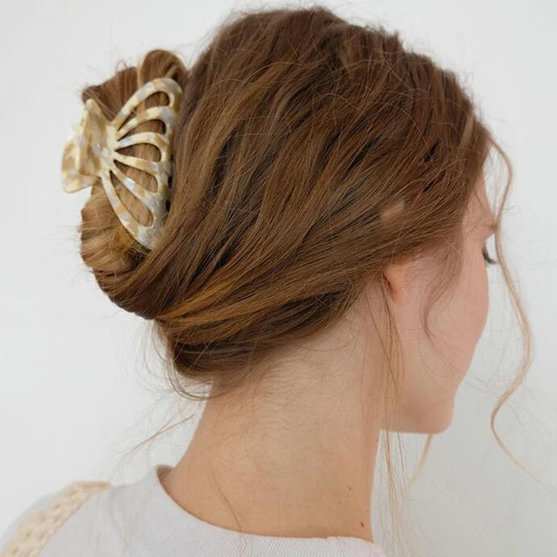 

New Arrival Large Size Fish Shape Hair Clips Ponytail Holder for Women Girls Banana Clips Crabs Claws Hair Styling Accessories