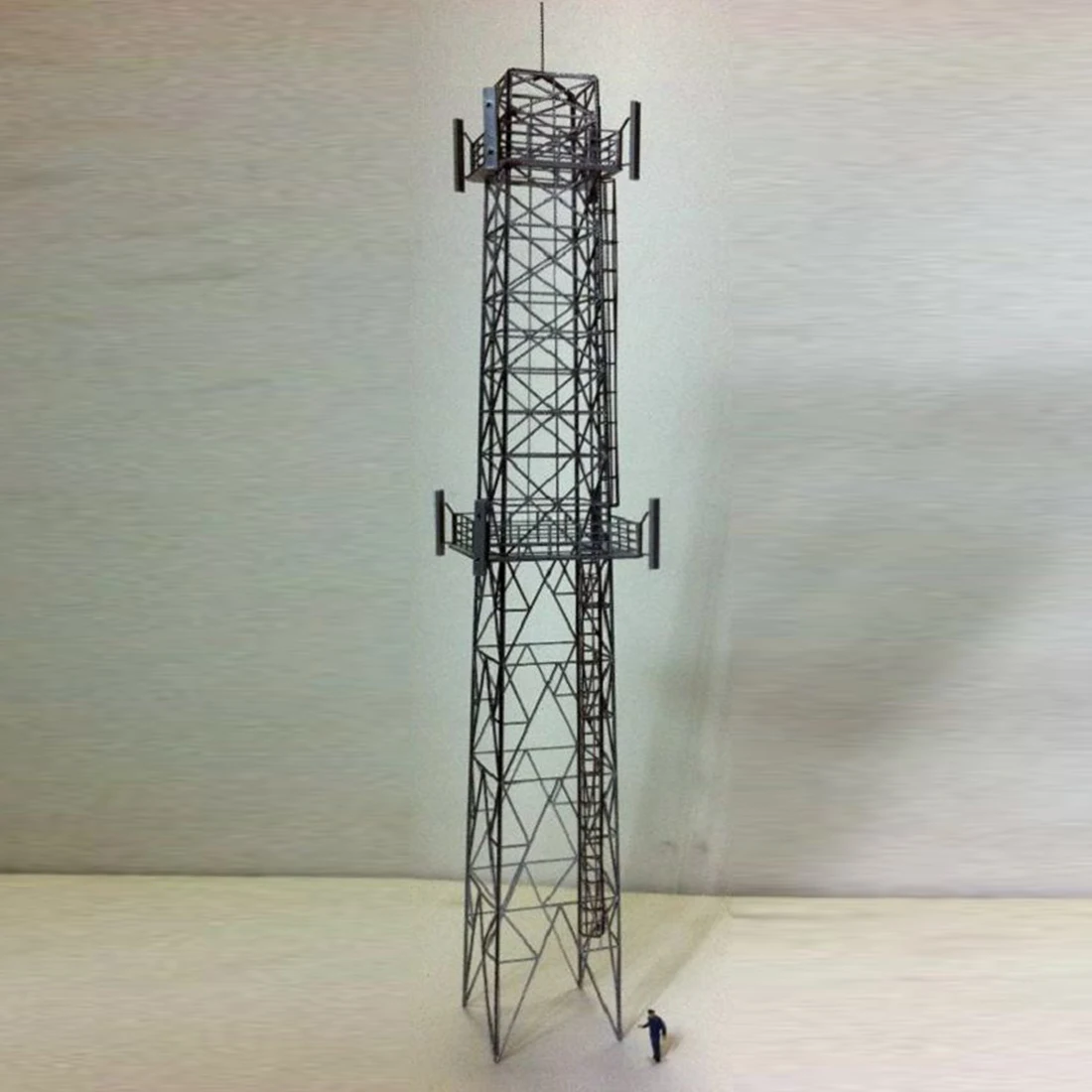 

1:87 HO Scale Model Train Communication Tower Sand Table Railway Communication Tower
