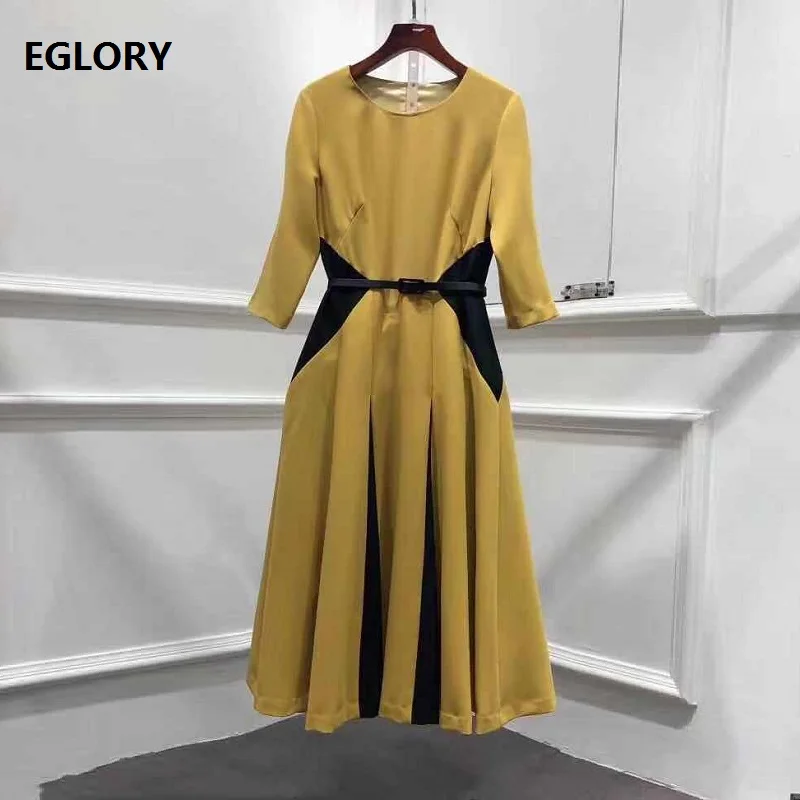 Женское платье до середины икры элегантное для работы в стиле пэчворк с круглым