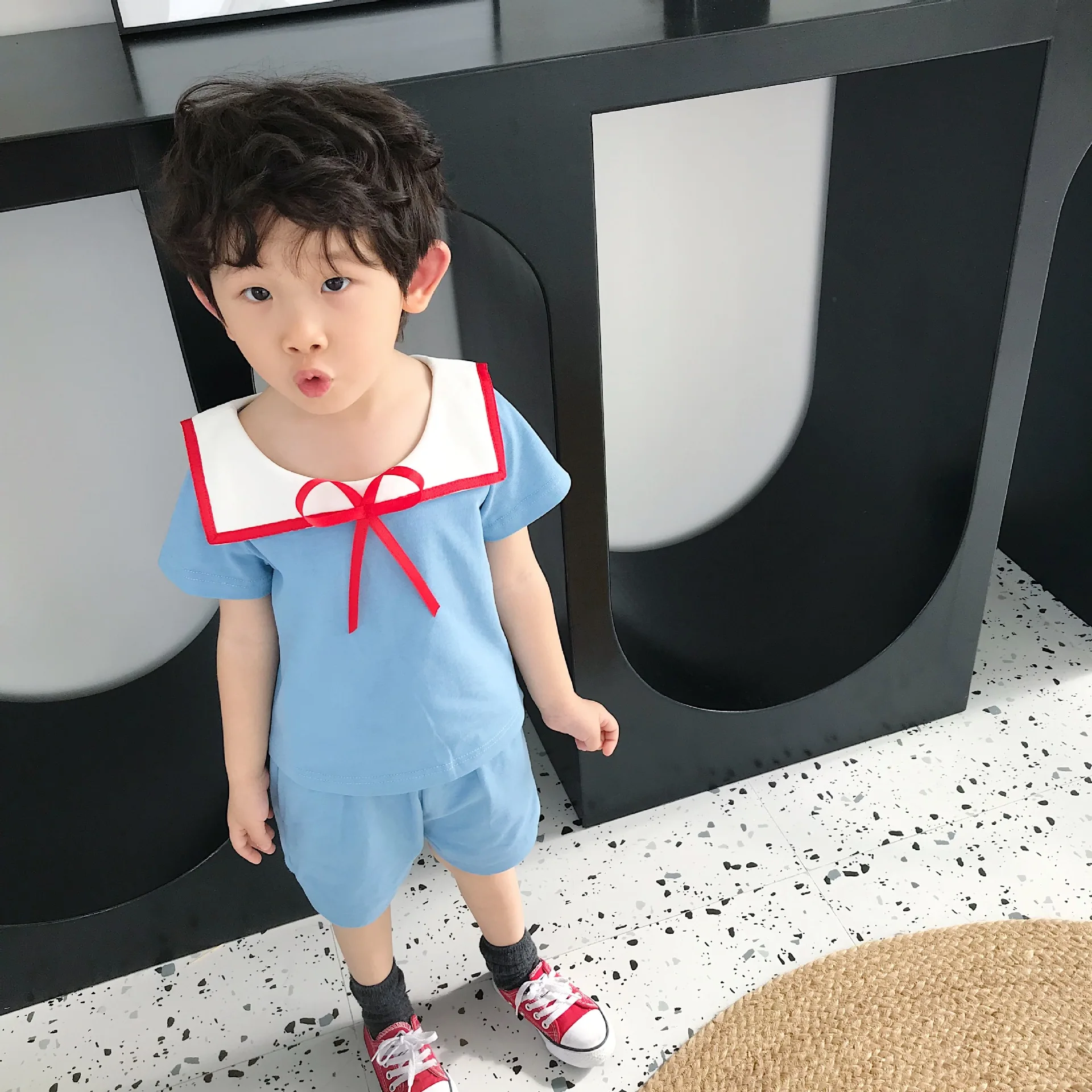 Tonytaobaby Летний Новый однотонный синий костюм для мальчиков и девочек хлопковый