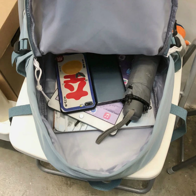 

Zebella Women Patchwork Side-pockets Retro Harajuku School Book Bag Students Couples Korean Style Zipper 20 Litre Backpack