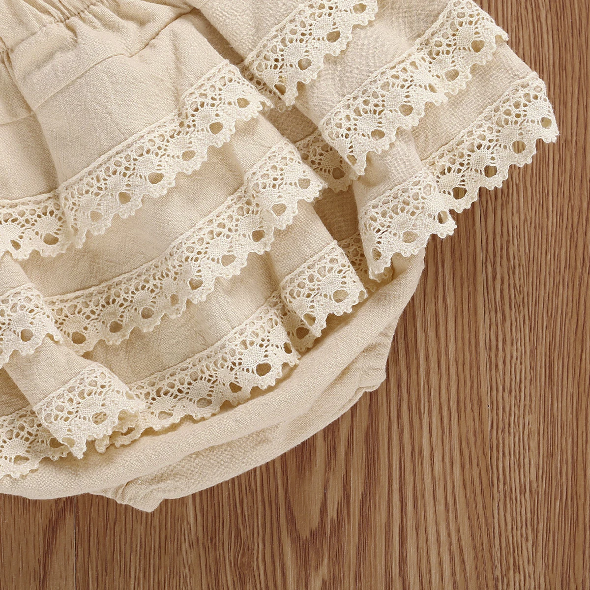 

Baby Toddler Girl Sets Fashion Sleeveless Lace Tops +Cascade Ruffle Shorts 2pcs Suit Baby Girl Cute Party Clothes