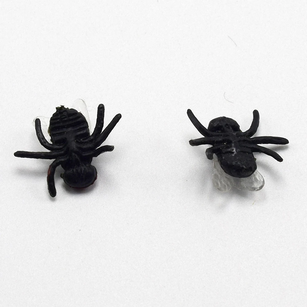 

10Pcs Mini Fake Fly Novelty Toys Simulation False Flies Funny Trick Joke Prank Maker Kidding Insects Halloween Decoration Gag