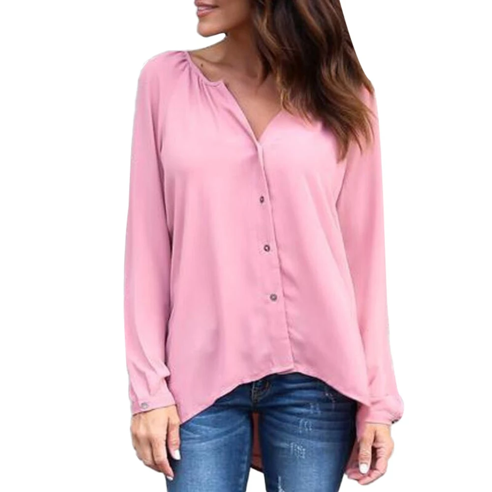 Однотонная плиссированная рубашка с v-образным вырезом и пуговицами длинным