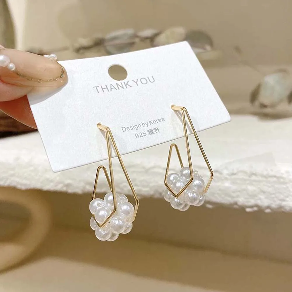 

Korean Simple Pearl Earrings Temperament Cool Style Long Earrings Fashion Ear Accessories