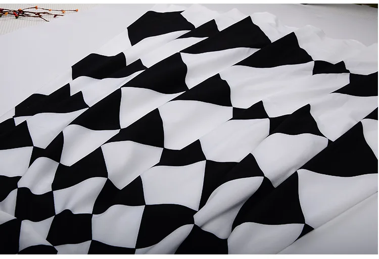 

A-line Black and White Rhombic Plaid Women Dress O-neck Sleeves Pleated Floor Length Party Dress Women Clothes 2018