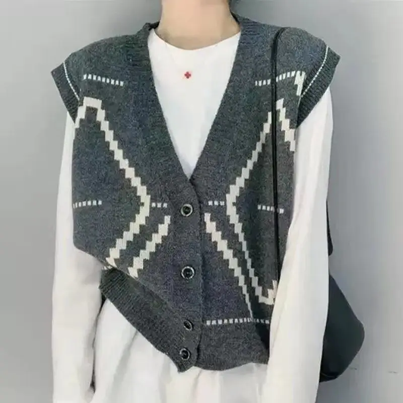 

Lazy style sweater women's 2021 new spring loose top coat diamond lattice V-neck single breasted knitted cardigan