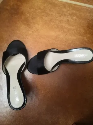 Женские шлепанцы новинка 2020 брендовые элегантные на тонком высоком каблуке с