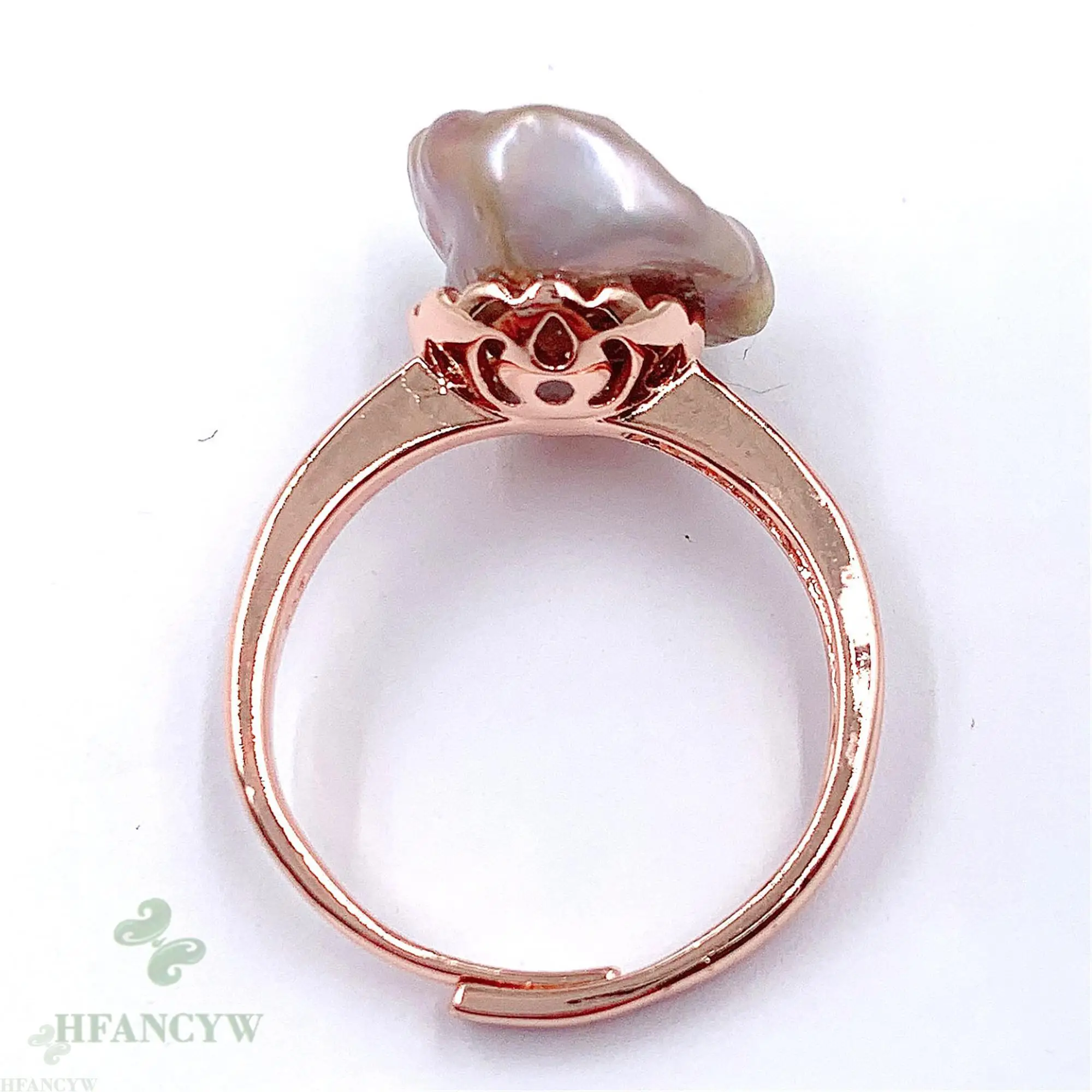 Женское кольцо из розового золота с искусственным жемчугом | Украшения и