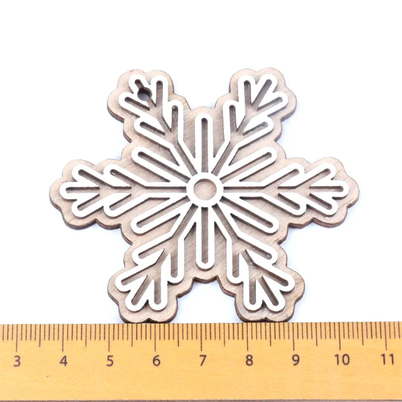 

Деревянные новогодние подвески 2 шт.