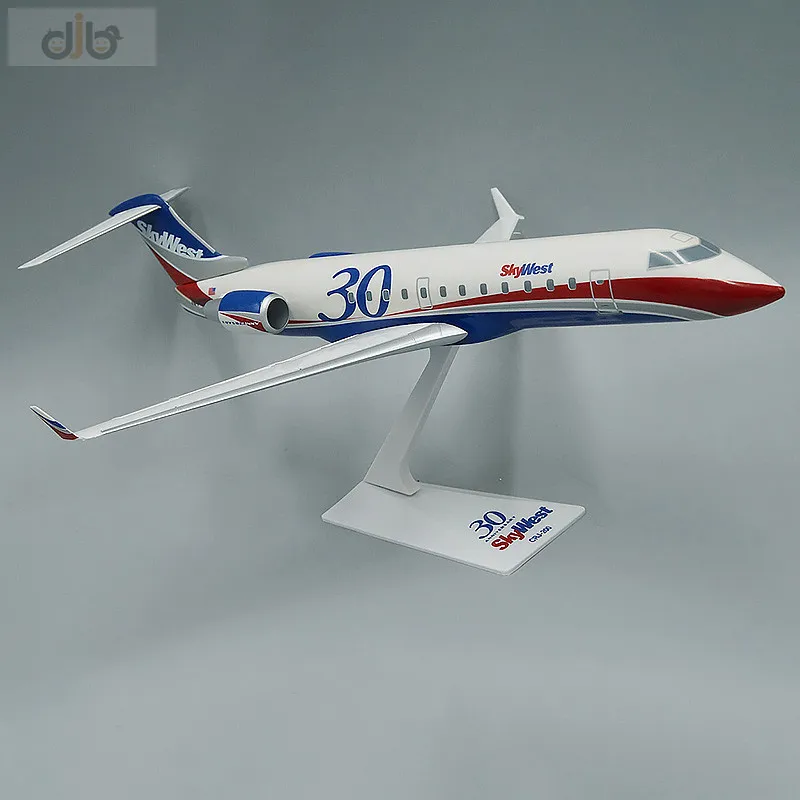 

1:100 Aircraft Model Toy Skywest Airlines CRJ-200 For Collection