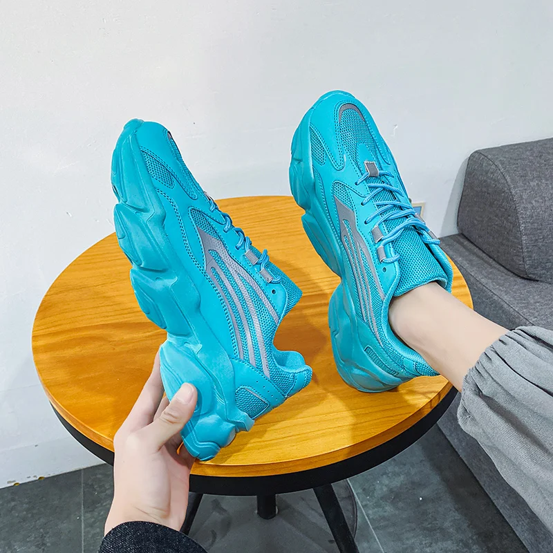 

New Soft, Lightweight, Comfortable and Breathable Sports Shoes, Non-slip Wear-resistant Sports Shoes