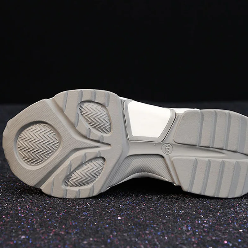 

2021 Spring New Fashion Sneakers Lace Up Comfortable Men Sport Shoes 38-44 size