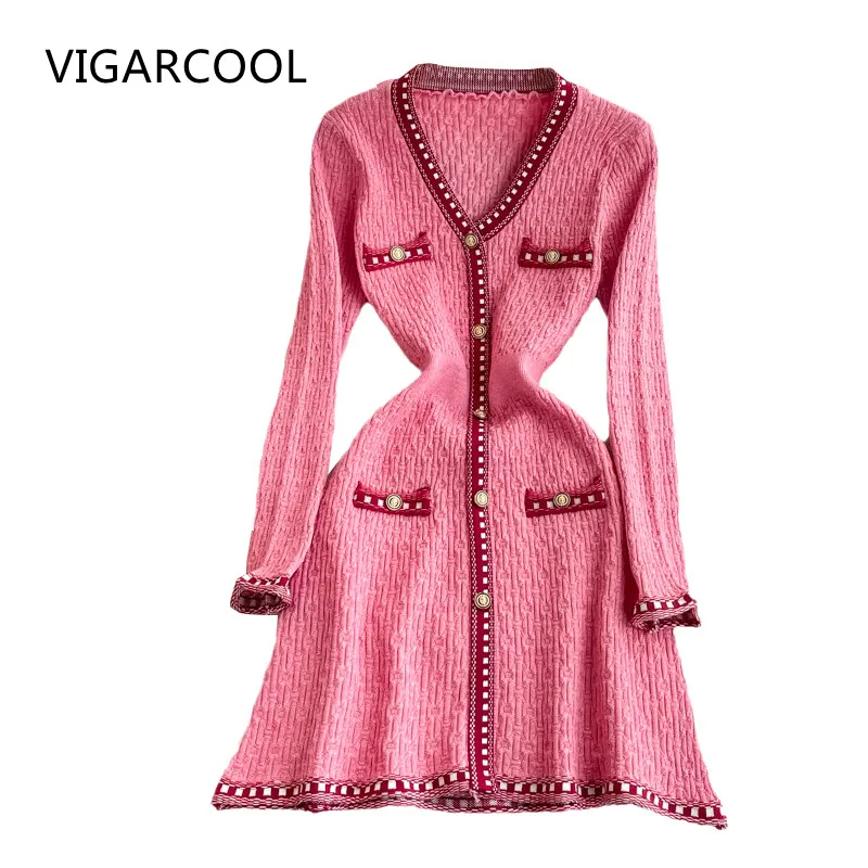 

2021 French Hepburn style V-neck knitted Dress Autumn retro waist was thin temperament pink High-end long-sleeved A-line Dress