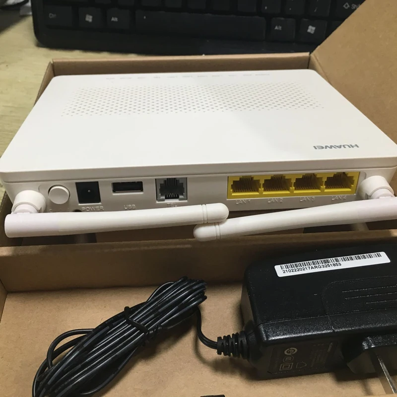 Оригинальный Новый порт ethernet HG8546M терминал GPON FTTH 4FE + 1 кастрюля WIFI ONU ONT Modo Roteador Lan