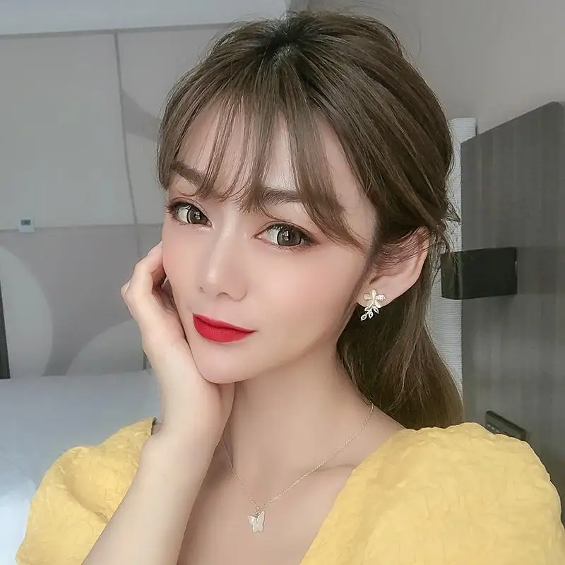 

XIAOBOACC Korean Fashion Gold-plated Earrings for Women 925 Silver Needle Simple Cute Opal Flower Ear Studs Free Shipping