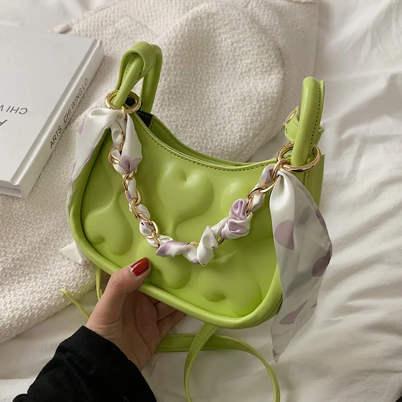 

Mini Cute PU Leather Baguette Armpit Crossbody Bag with Silk Scarf Handle for Women 2021 Chain Party Tends Shoulder Handbags