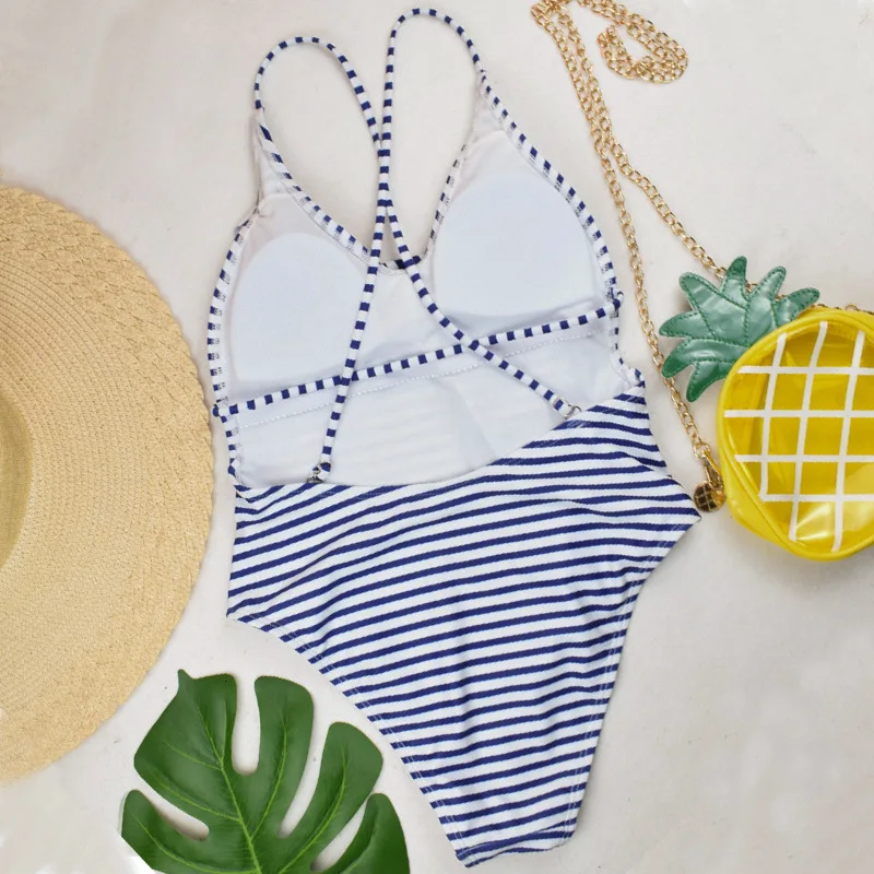 Новый Полосатый слитный купальник с оборками закрытый купальный костюм пуш-ап