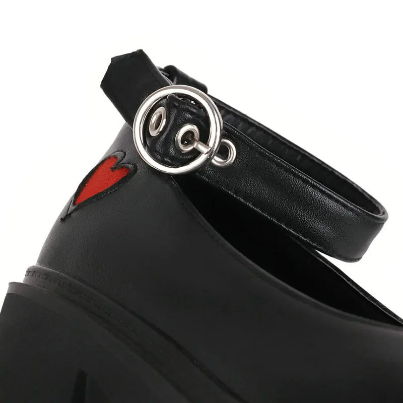 

2021 Punk Chunky Trendy Top Quality Shoes For Girls High Heels Ankle Strap Heart Print Women Pumps Design Summer Platform Shoes