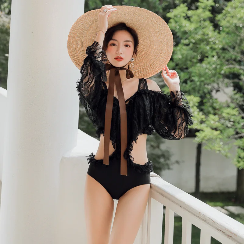 

2019 New Holiday Backless Ins Ventilation Red Sexy Lace Swimsuit Woman Small Chest Gathered zhe du Thin