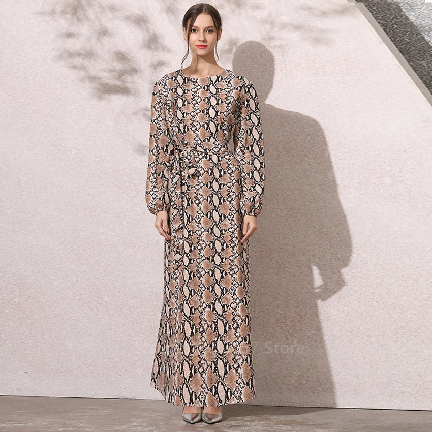 

Muslim Fashion Round Neck Abaya Dress Women Elegant Stripe Islamic Caftan Dubai Turkey Islamic European Leopard Indian Clothing