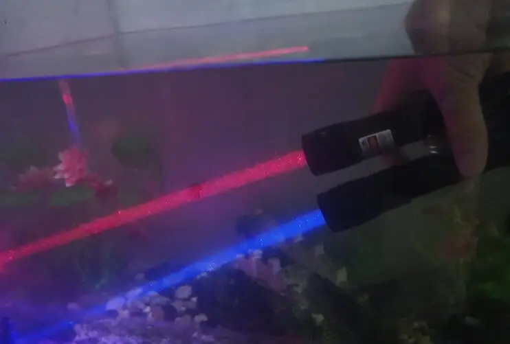 

Приключения Дайвинг лазерный фонарик водонепроницаемый лазерный свет Красный 650 нм 10000 м наружный подводный направляющий свет фонарик сигн...