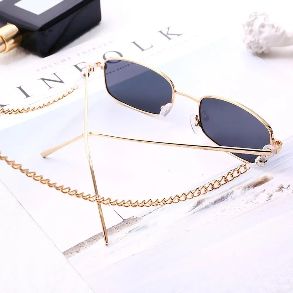 

MISSKY Women Men Eyeglasses Chain Fashion Metal Nonslip Eyeglasses Chain for Street Snap Prop Gold Color