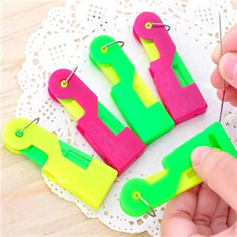 

1PC Random Automatic Device Threader Needle Thread Sewing Guide Easy Tool