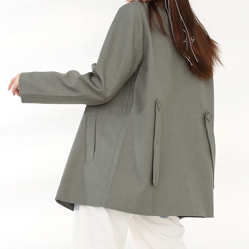 

[EAM] Women Gray Green Irregular Stitch Blazer New Lapel Long Sleeve Loose Fit Jacket Fashion Tide Spring Autumn 2021 1W51606
