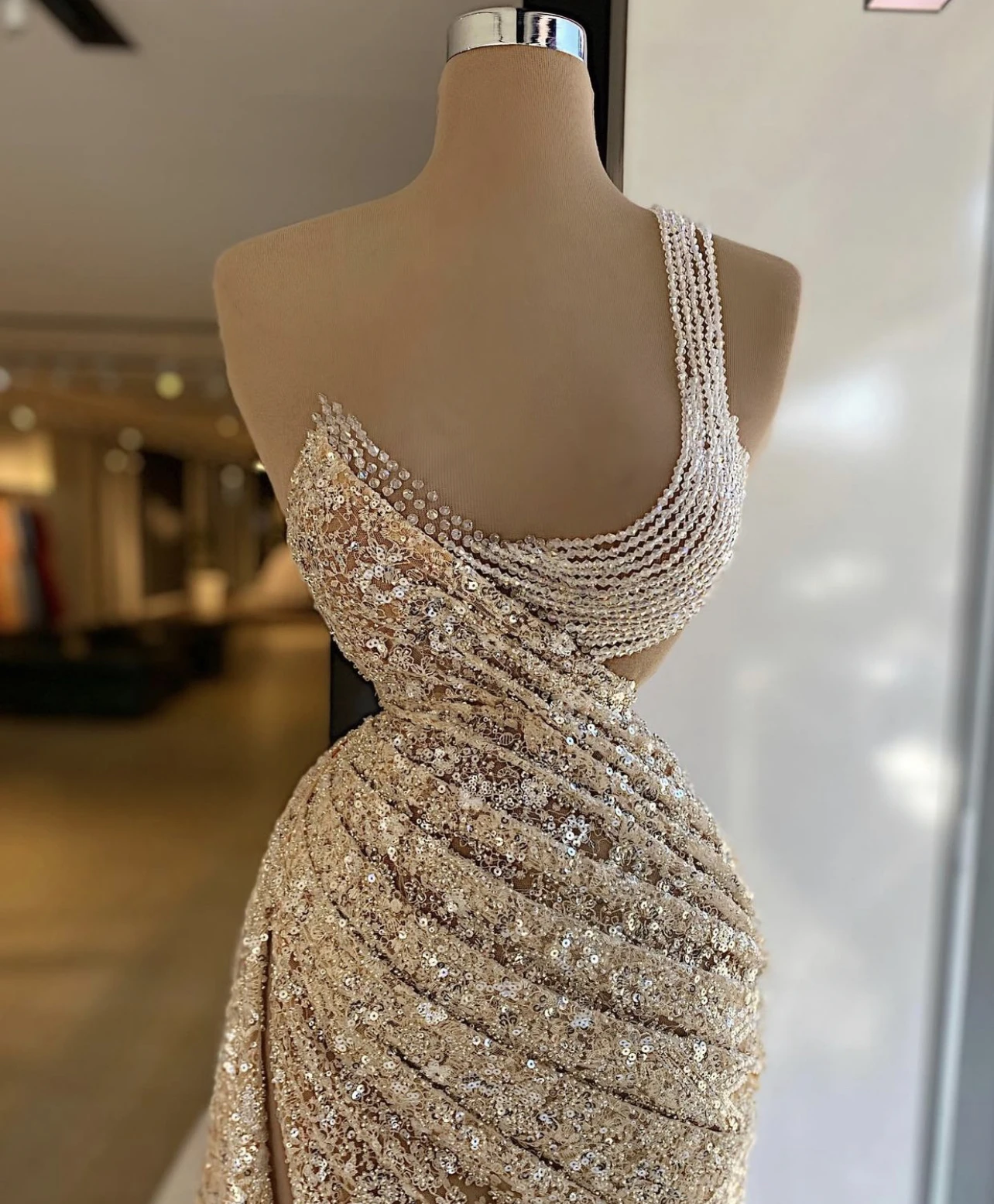 

BAZIIINGAAA Arab Luxury Evening Dress Handmade Beading Sweetheart Robe Dresses Ball Gown Royal fam Feather Customized Plus Size