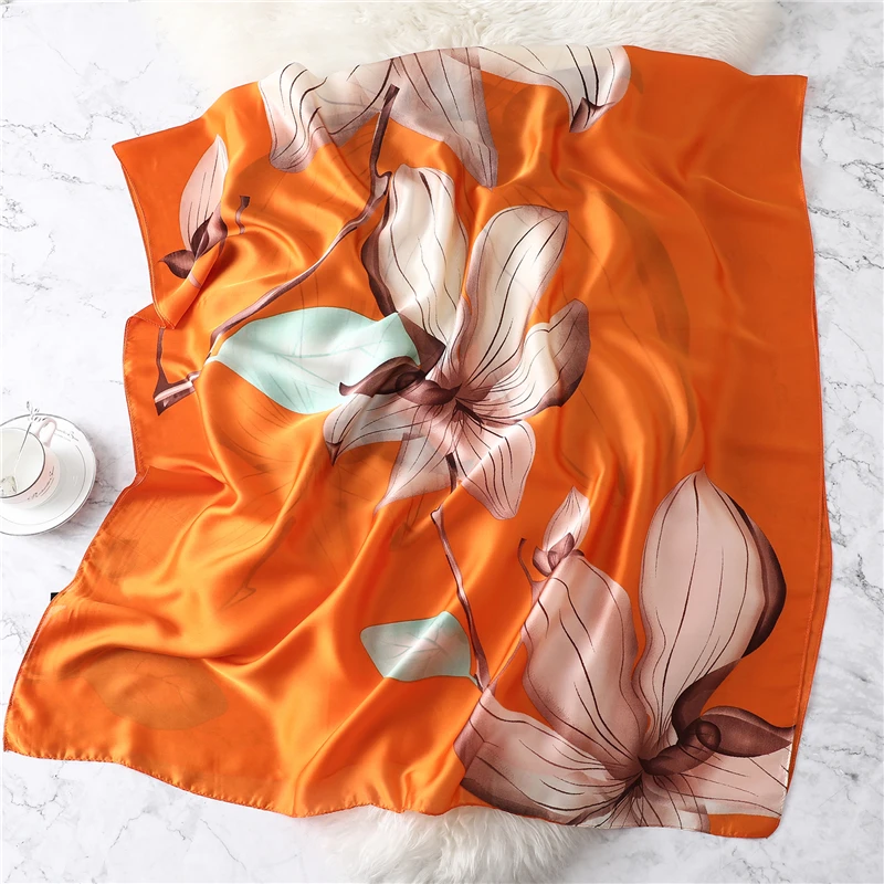 Luxe Merk Vrouwen Zijden Sjaal Strand Sjaal En Echarpe Zomer Wrap Designer Sjaals Plus Size Vrouwelijke Strand StolaBandana