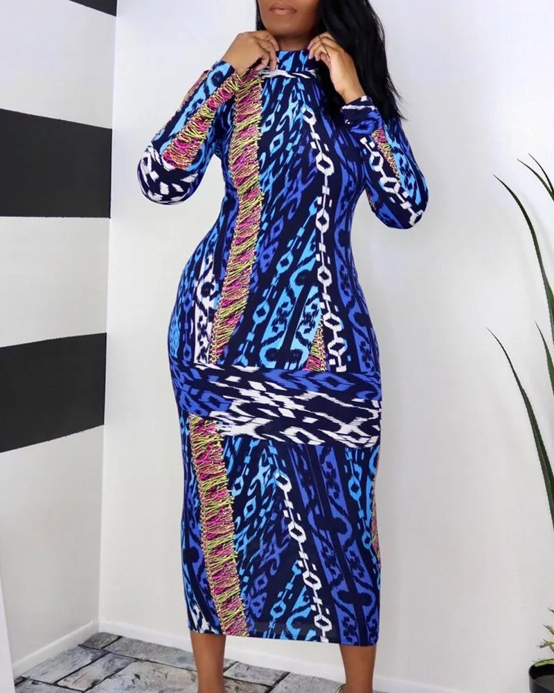 

Женское облегающее платье-миди с длинным рукавом и высоким воротником