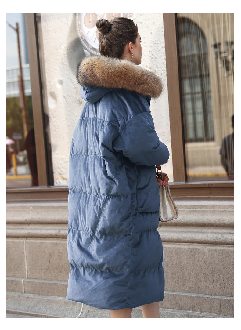 Женское длинное пальто на утином пуху зеленое и темно-синее бархатное с