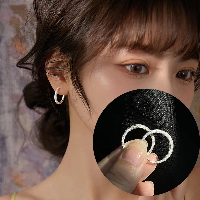 

Женские серьги-кольца из серебра 925 пробы, с гипсофилой