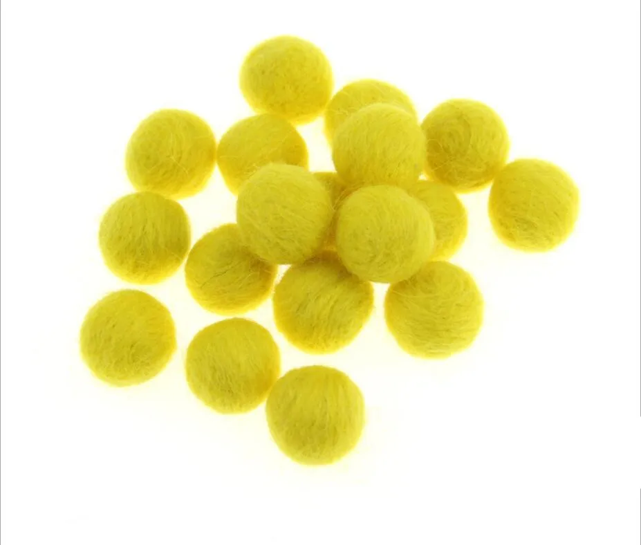 Light Yellow 10 шт. 2 см красочный шарик из шерстяного войлока DIY ремесло фетровые Шары поставки для детей лента для волос одежда ремесло аксессуары брошь украшения - Цвет: Light Yellow