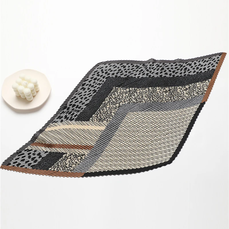 

2021 Scrunchie Silk Shawl Crinkle Print Square Scarf for Hair Neckerchief Female Headband Head Wraps Foulard Hijab Bandana