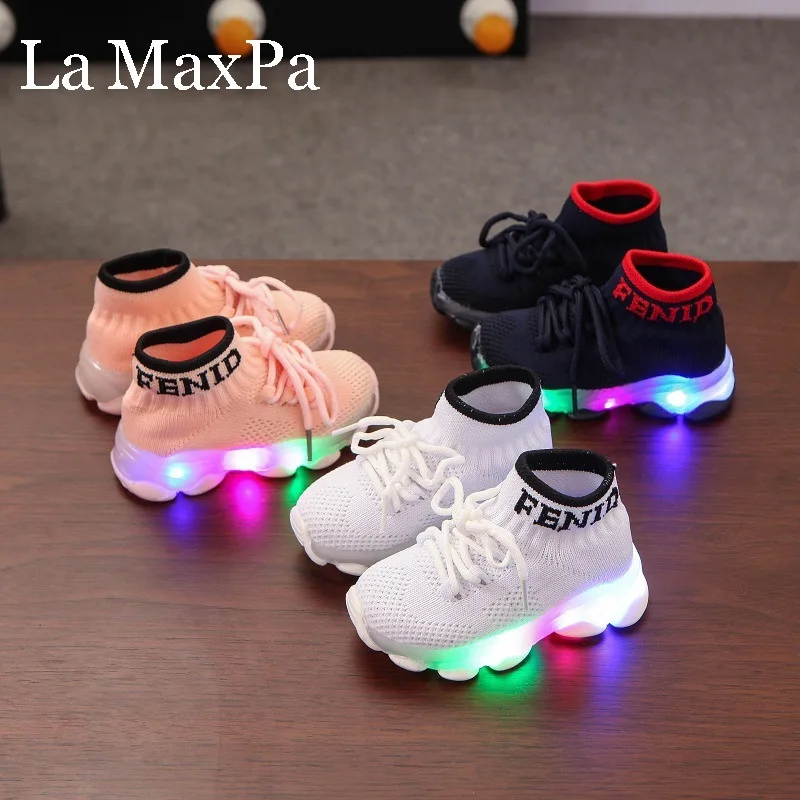 Детская обувь со светодиодными огнями весенне-осенняя одежда для маленьких