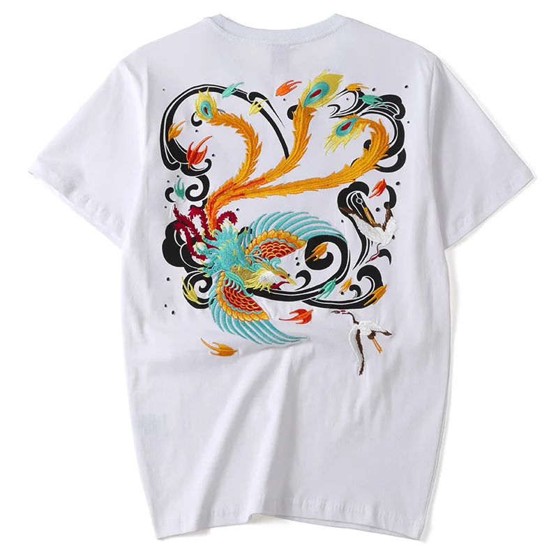 С вышивкой в виде феникса тонкая мужская футболка с О-образным вырезом коротким