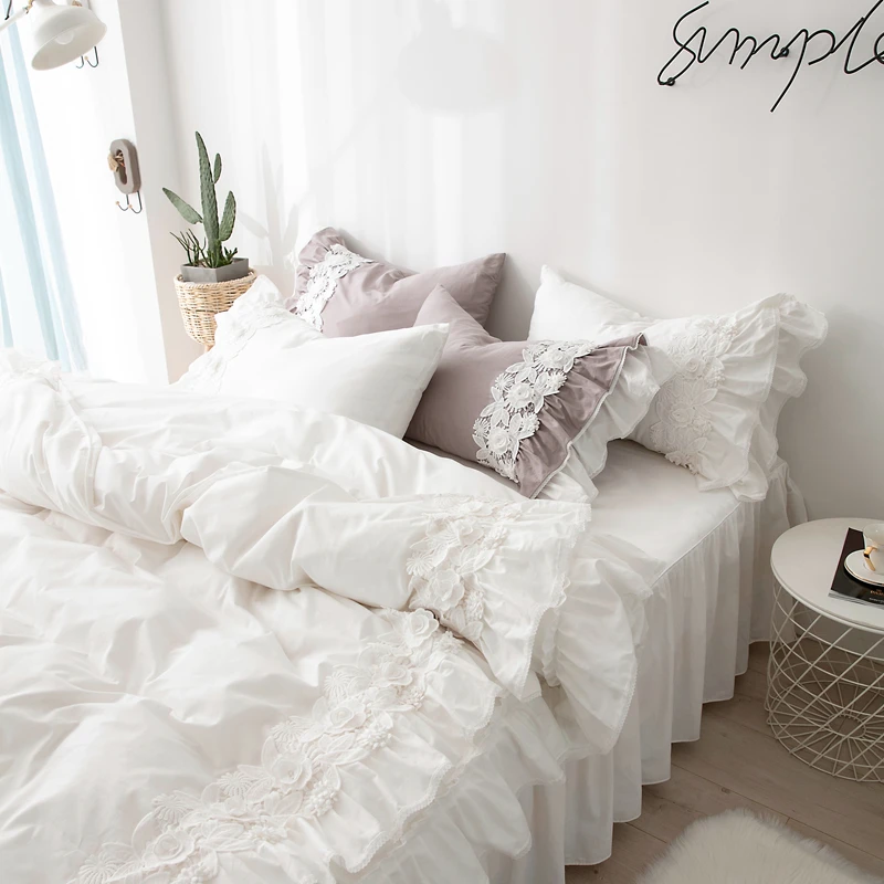 Комплект кружевного постельного белья белого цвета для комнаты принцессы
