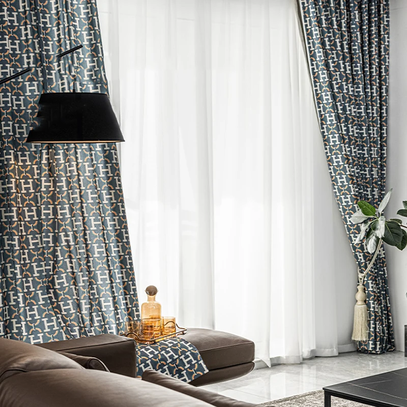 Европейские и американские элегантные темно-синие светонепроницаемые шторы с