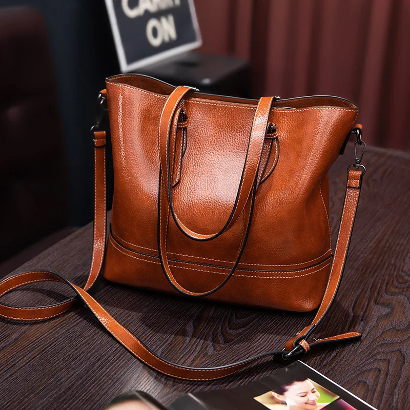 Сумка тоут женская из натуральной кожи большой квадратный саквояж на плечо