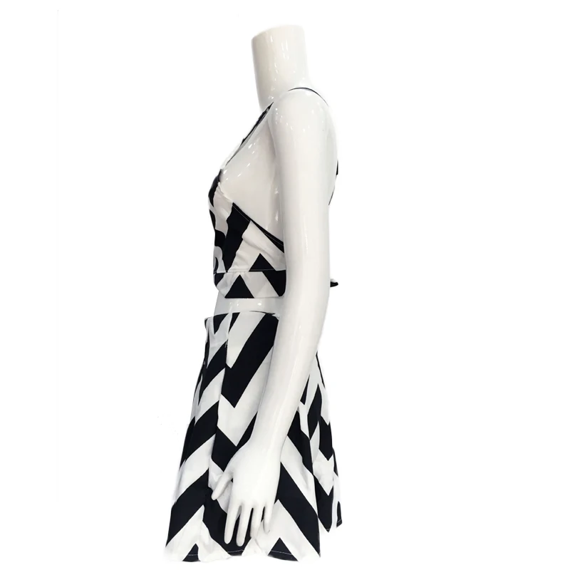 Модный женский костюм сексуальный топ и шорты на молнии комплект в полоску