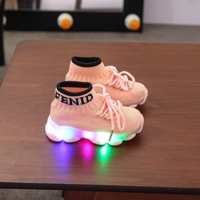 Детская обувь со светодиодными огнями весенне-осенняя одежда для маленьких