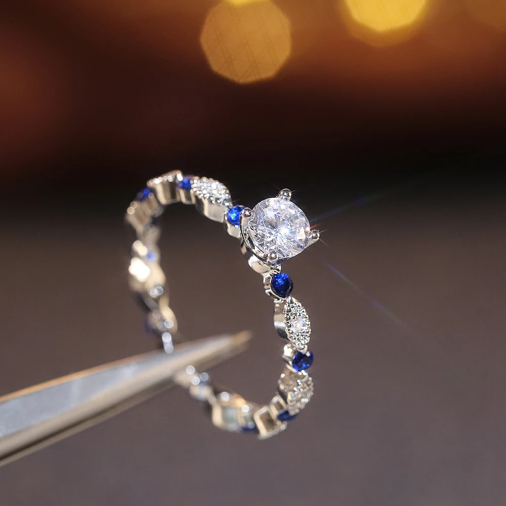 Женское кольцо Huitan с 4 когтями и фианитом | Украшения аксессуары