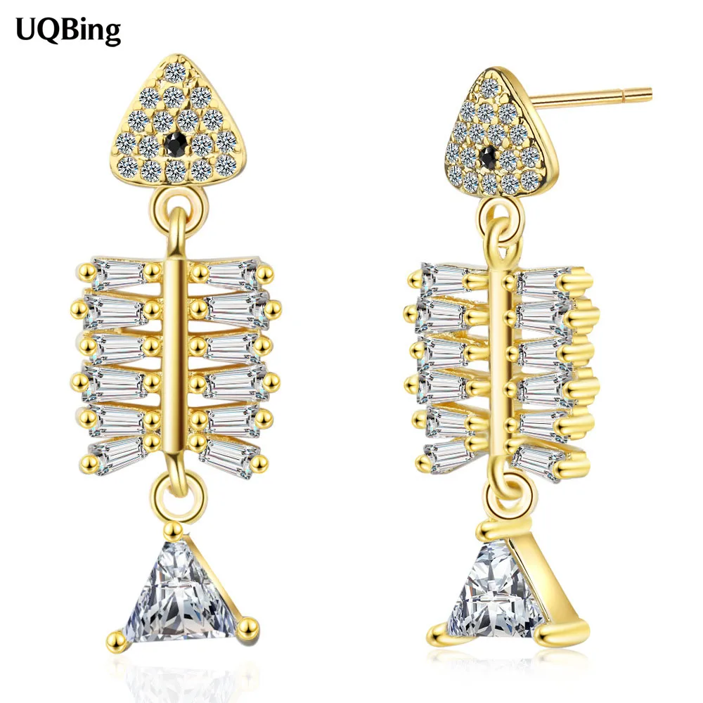 

Женские серьги-гвоздики с фианитами, золотого и серебряного цвета