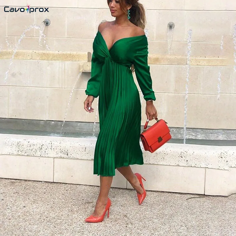Женское плиссированное платье с открытыми плечами и длинным рукавом элегантное