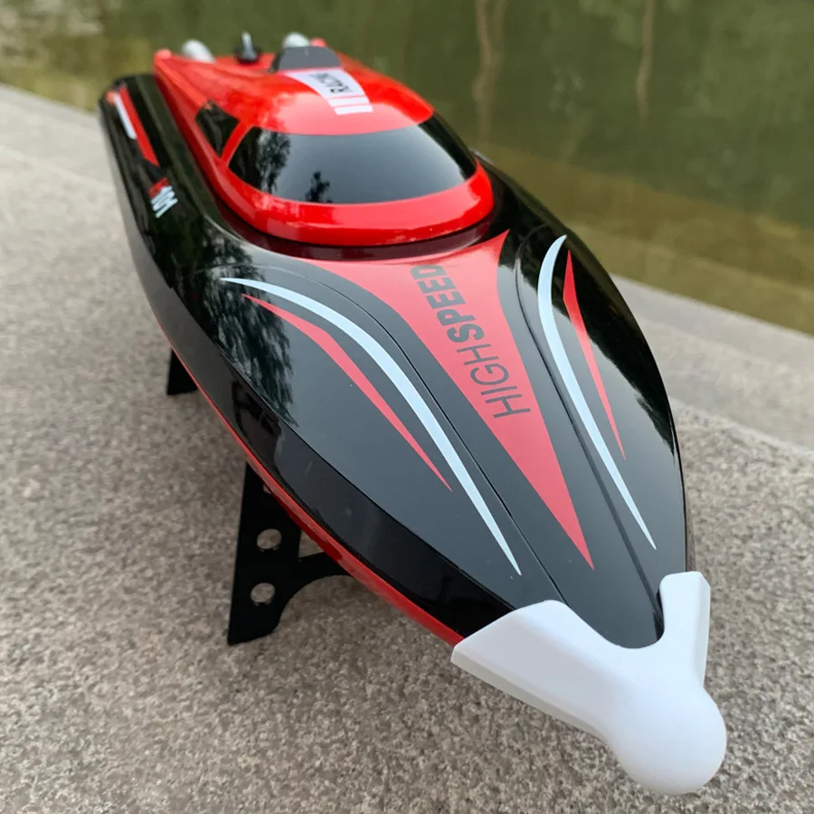 

2.4G 4CH H101 H106 Remote Control Racing Boat High Speed 35KM/H Large Ship Yacht Hobbies Outdoor Toy Red