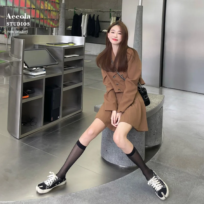 Женский костюм с юбкой милый крутой стильный короткий пальто из двух предметов