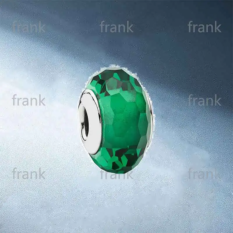 

791619-1-Fascinating-Green-Charm,-Murano-Glass