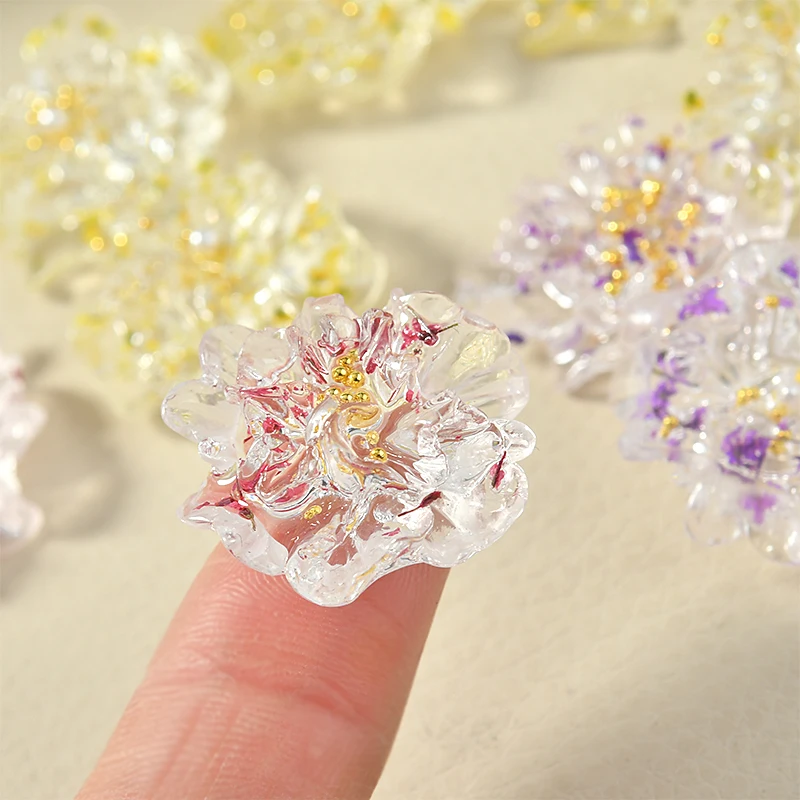 Серьги-гвоздики из акрила и смолы с цветами | Украшения аксессуары